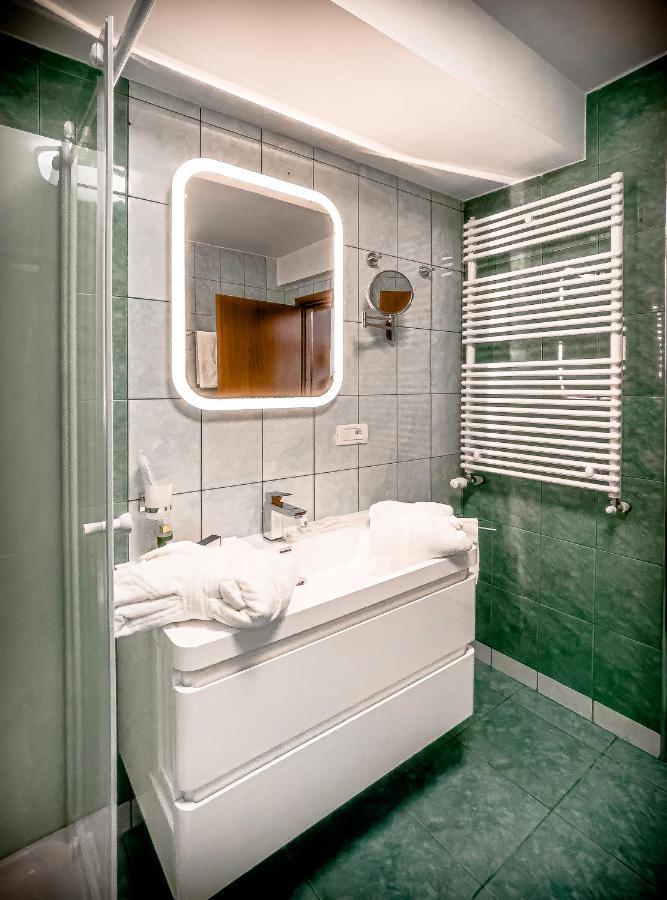 Shiro Apartment Bucureşti Ngoại thất bức ảnh