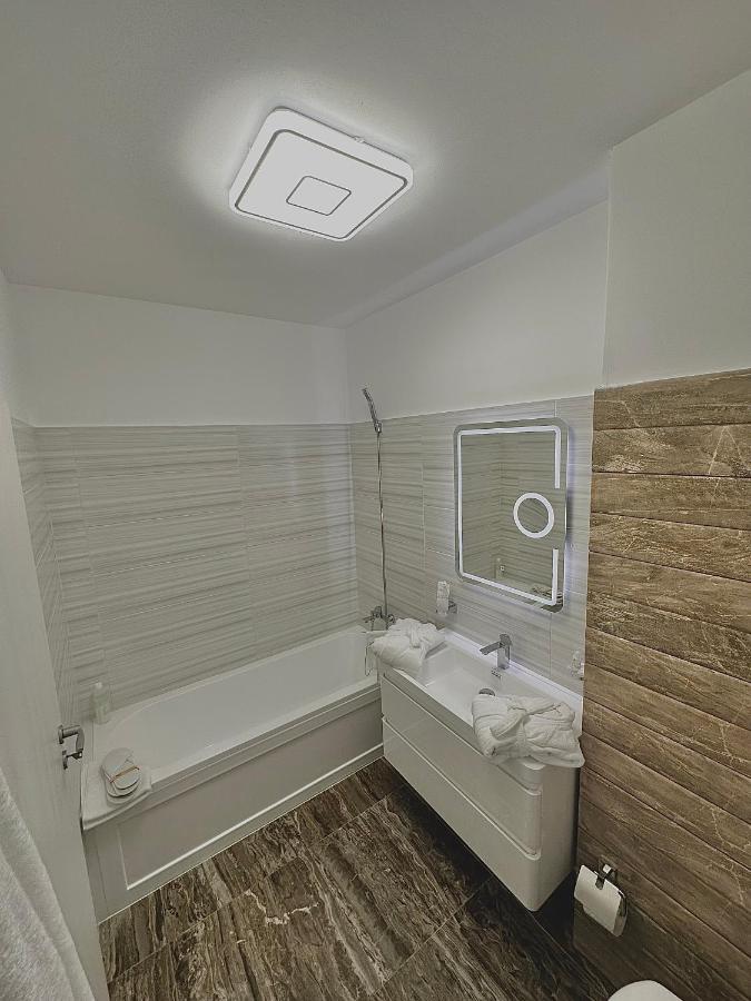Shiro Apartment Bucureşti Ngoại thất bức ảnh